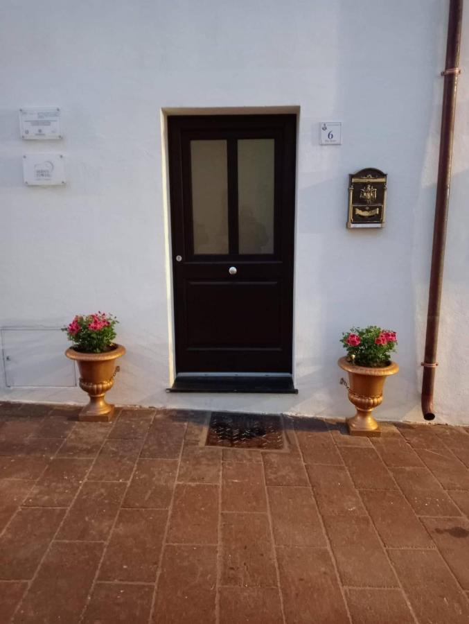 Moon'S Tower Suite&Rooms Portoscuso Esterno foto