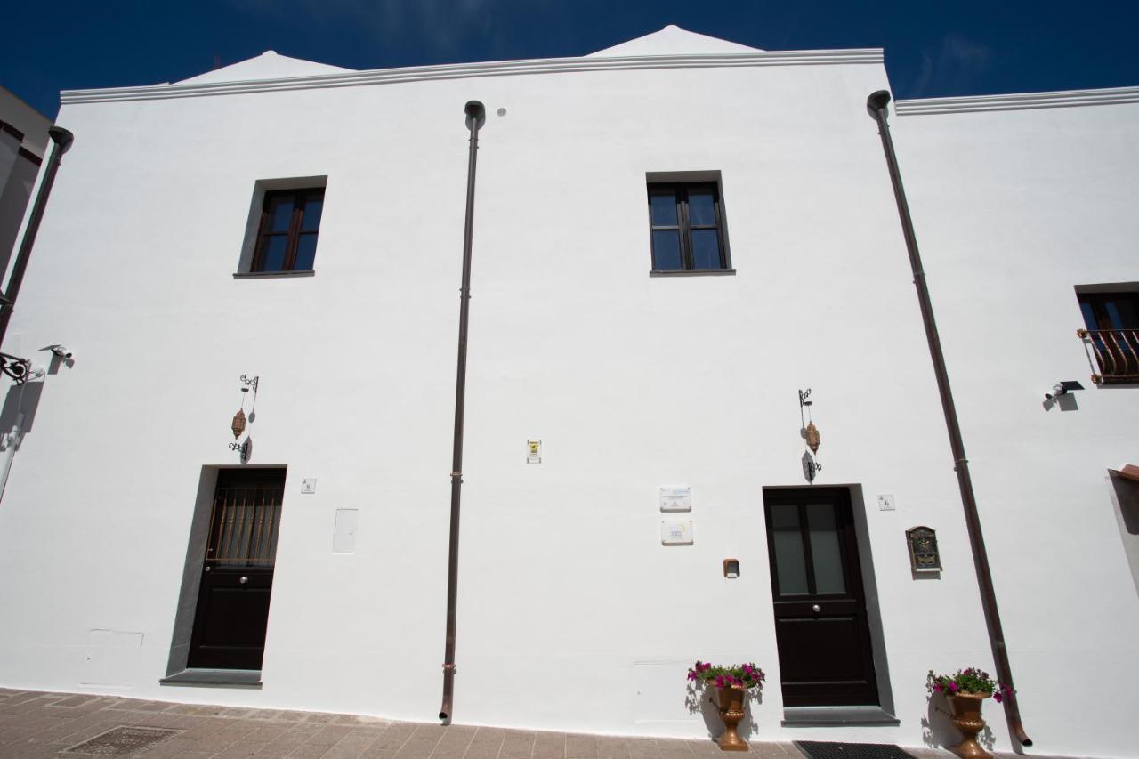 Moon'S Tower Suite&Rooms Portoscuso Esterno foto